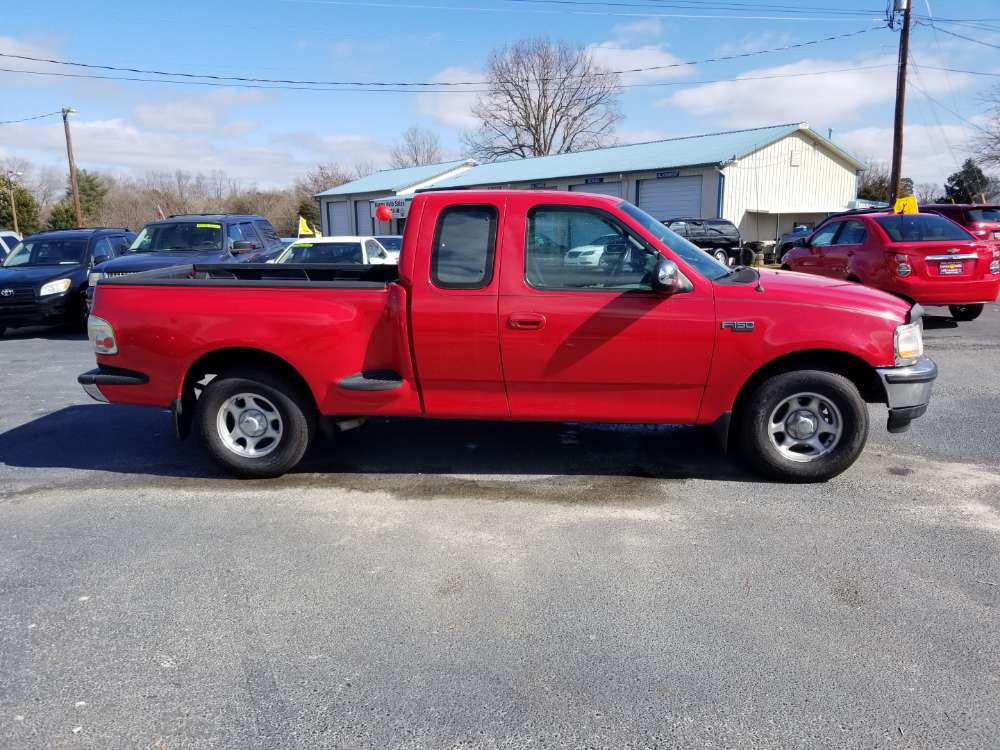 Ford F-150 1997 Red