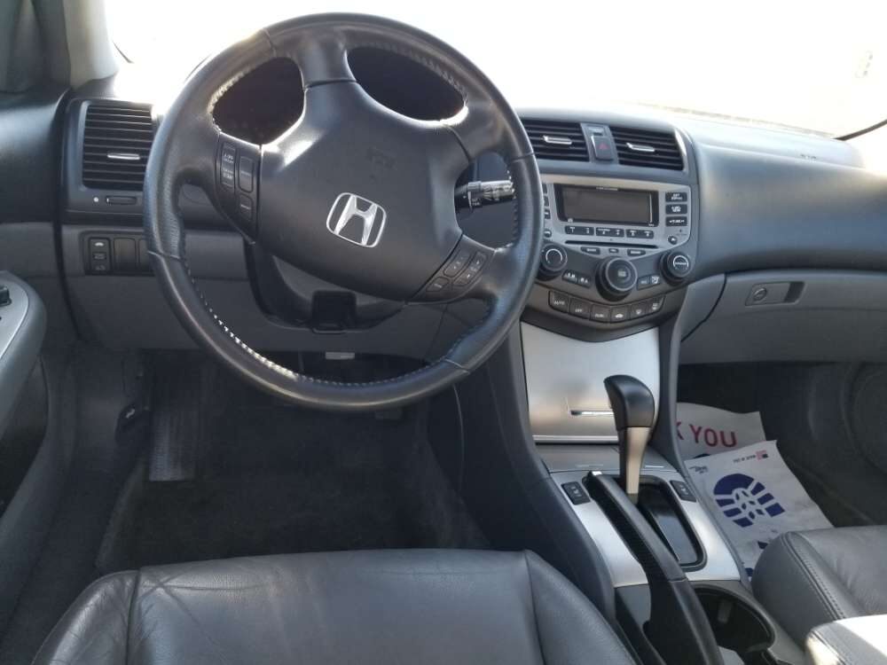 Honda Accord 2006 Blue