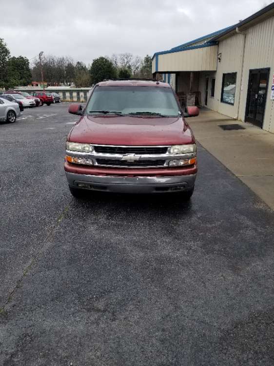 Chevrolet Suburban 2003 Red