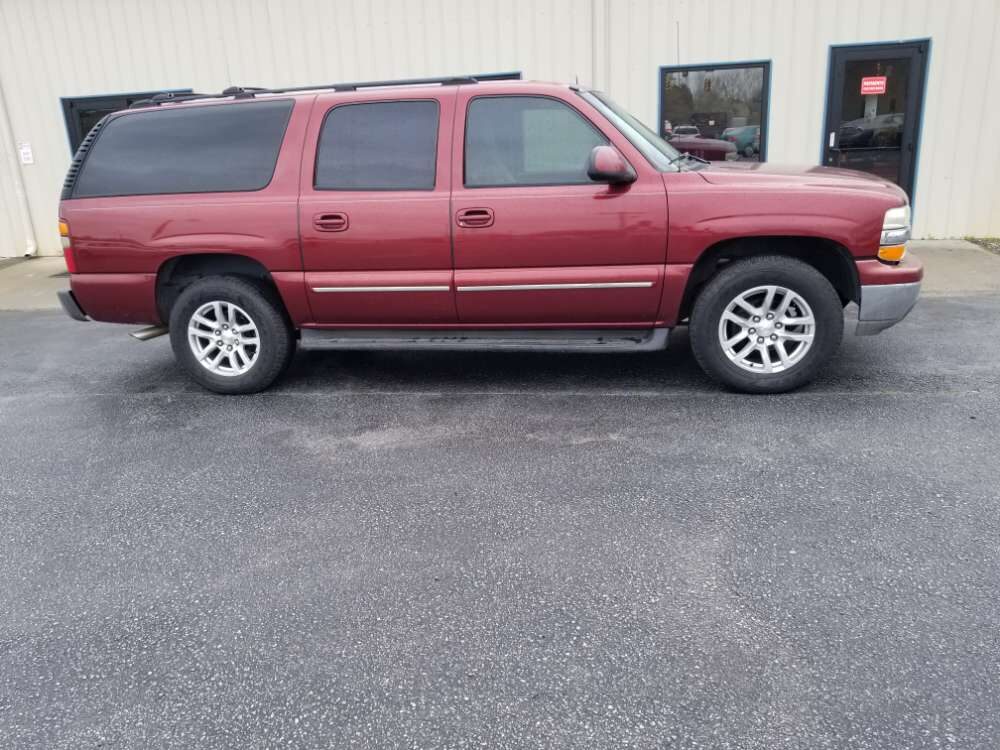 Chevrolet Suburban 2003 Red