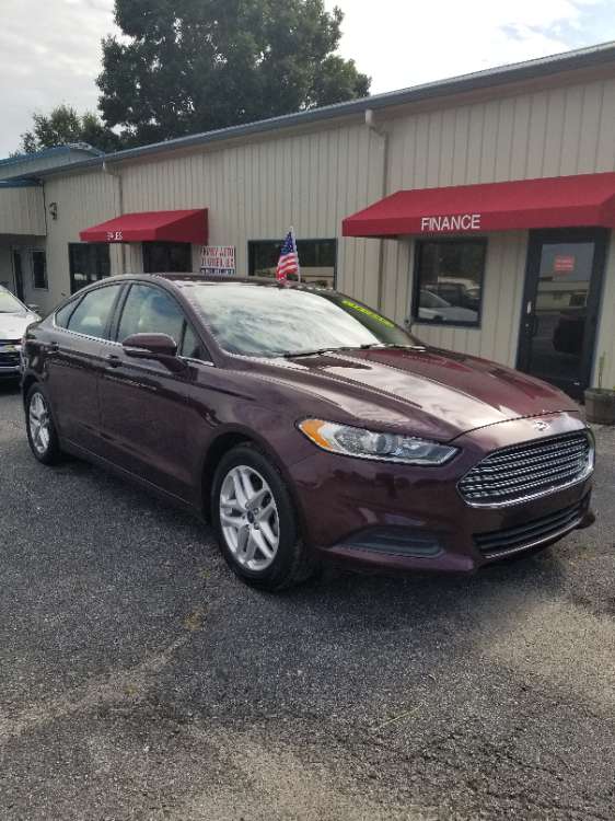 Ford Fusion 2013 Red