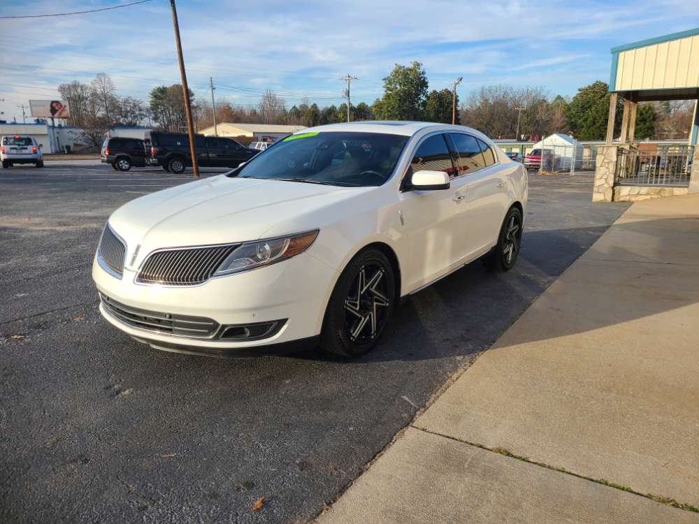 Lincoln MKS 2015 White