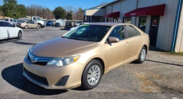 Toyota Camry 2014 Gold