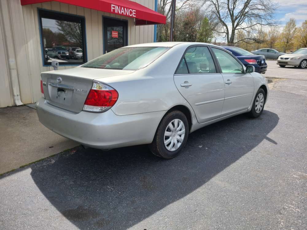 Toyota Camry 2005 Silver