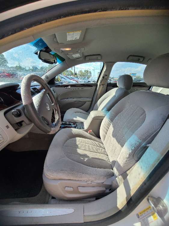 Buick Lucerne 2008 White
