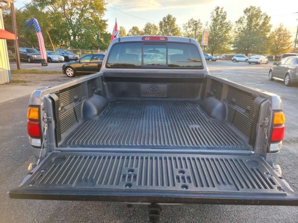 Toyota Tundra 2000 Gray