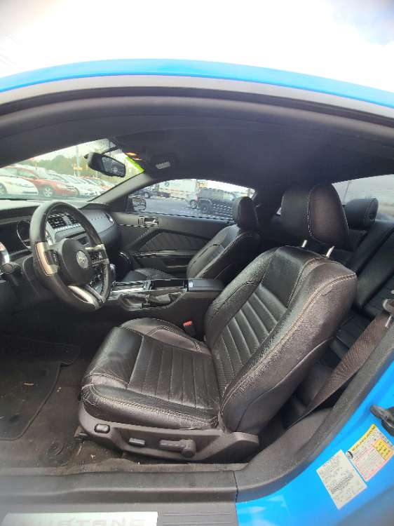 Ford Mustang 2012 Blue