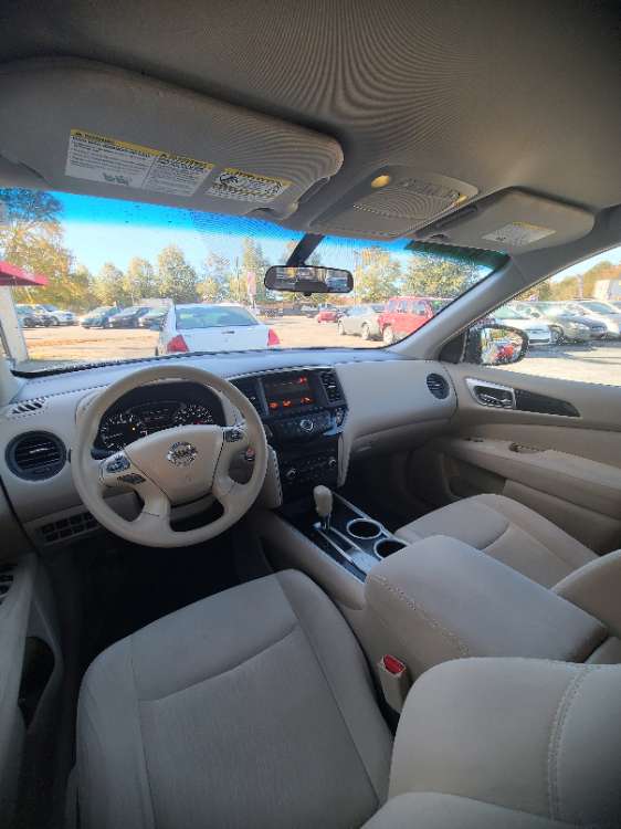 Nissan Pathfinder 2013 Gold