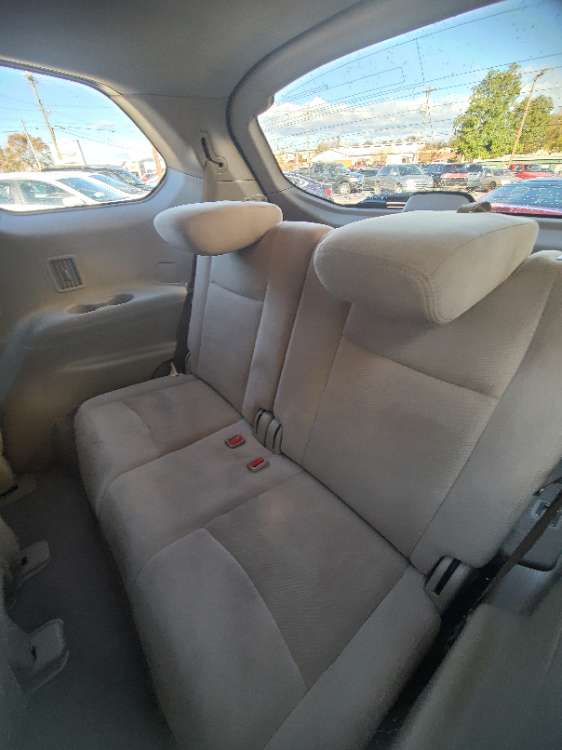 Nissan Pathfinder 2013 Gold