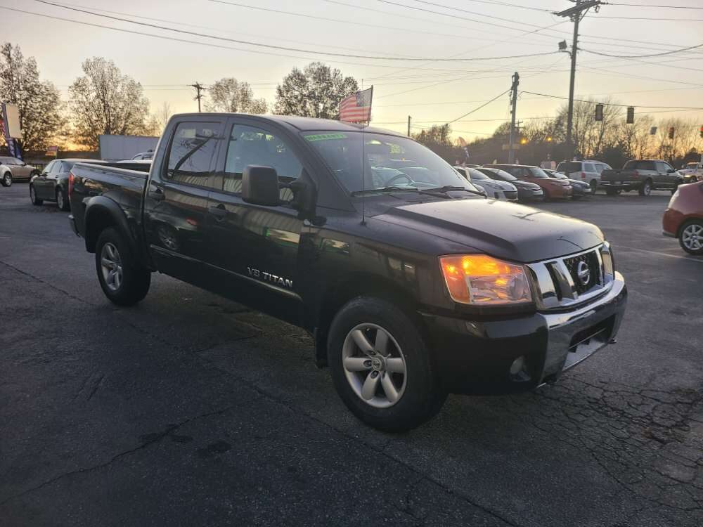 Nissan Titan 2008 Gray