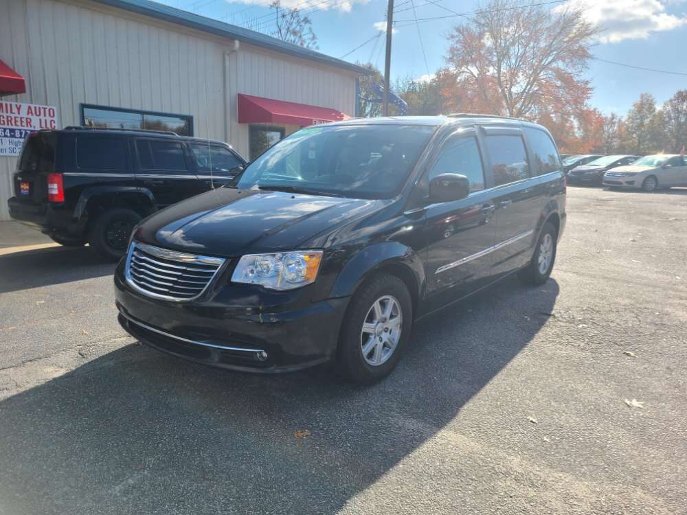 Chrysler Town & Country 2012 Black