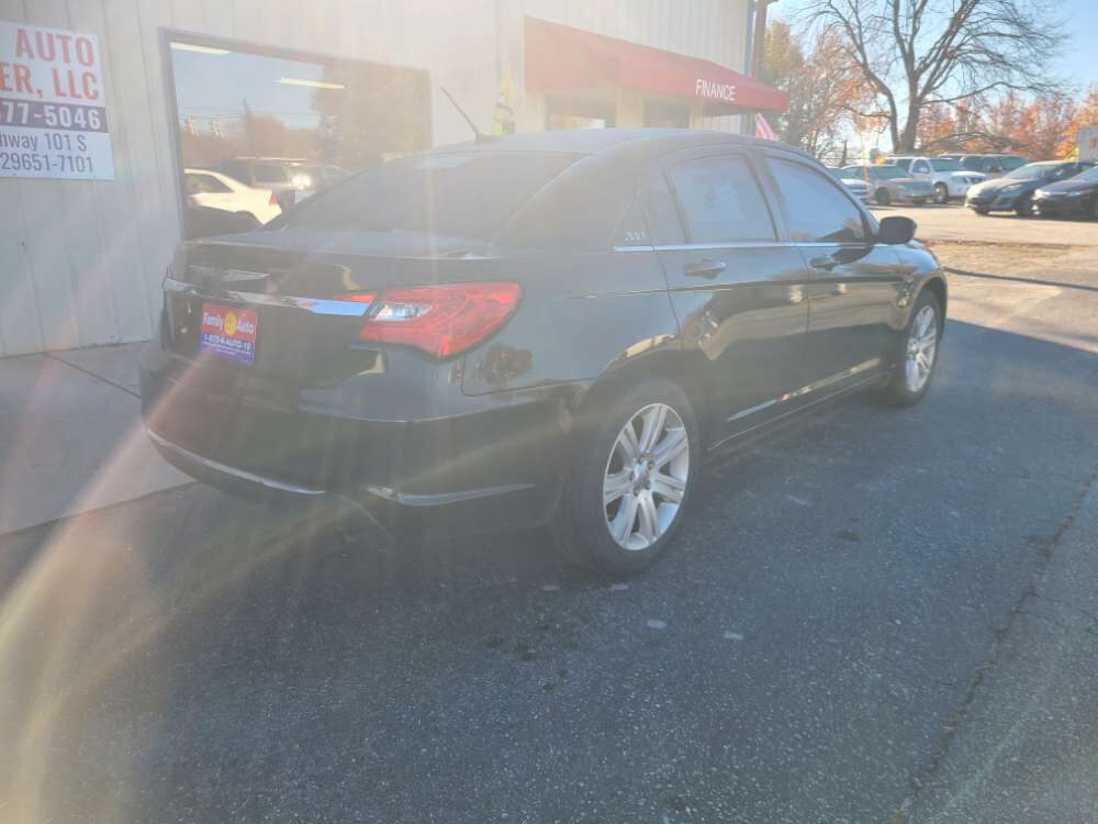 Chrysler 200 2013 Black