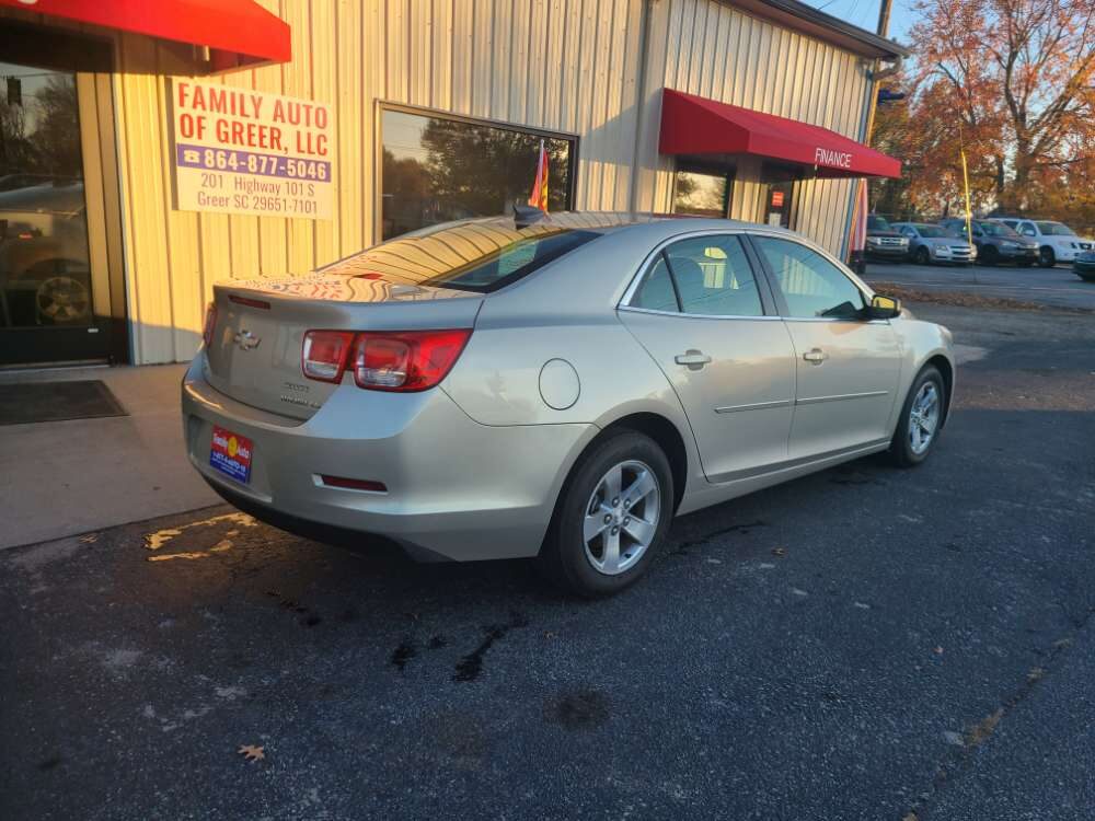 Chevrolet Malibu 2015 Gold