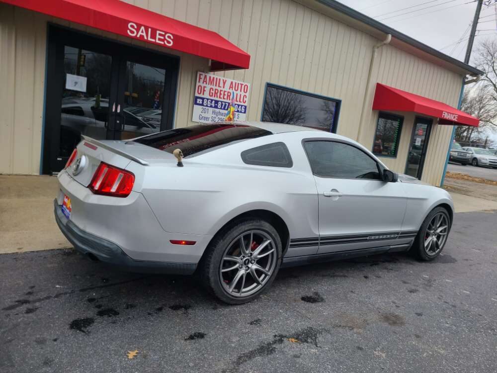 Ford Mustang 2010 Silver