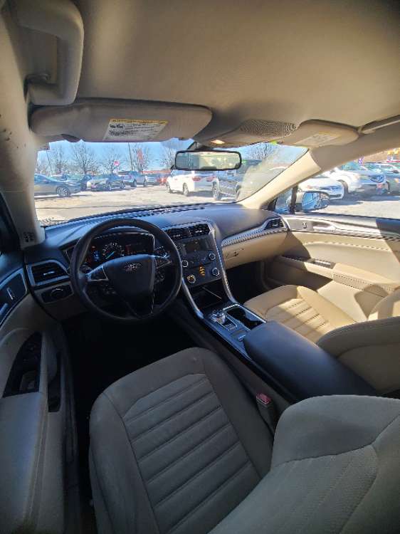 Ford Fusion 2018 Gray