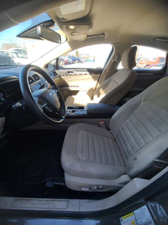 Ford Fusion 2018 Gray