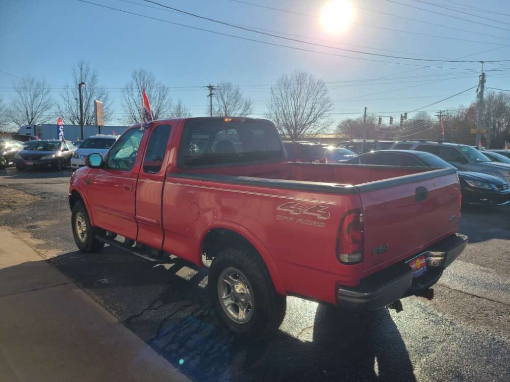 Ford F-150 1999 Red