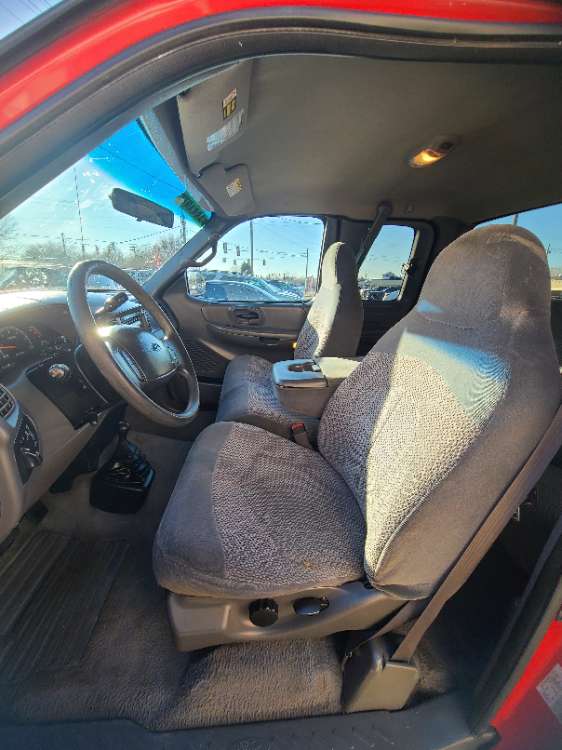 Ford F-150 1999 Red