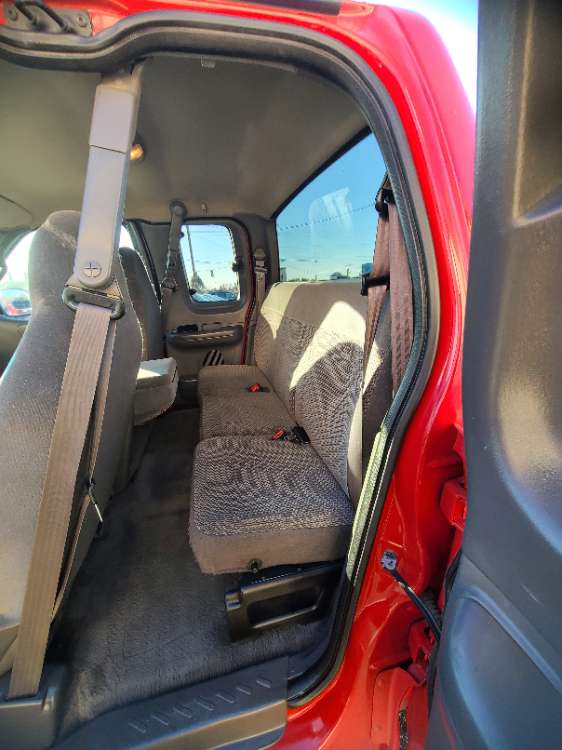 Ford F-150 1999 Red