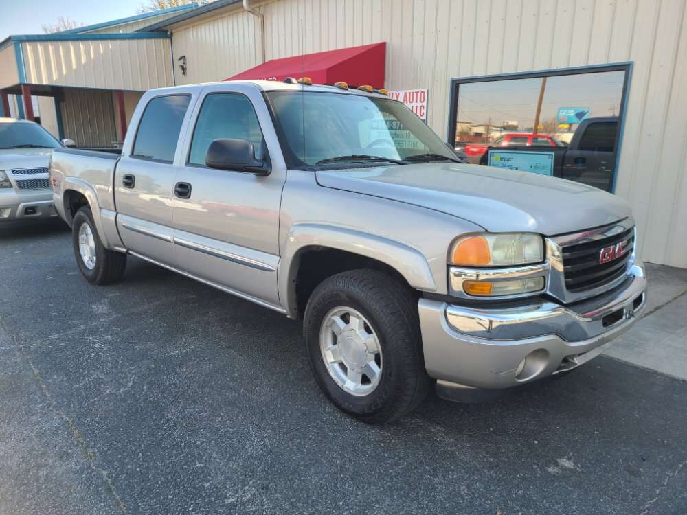 Gmc Sierra 2005 Gold