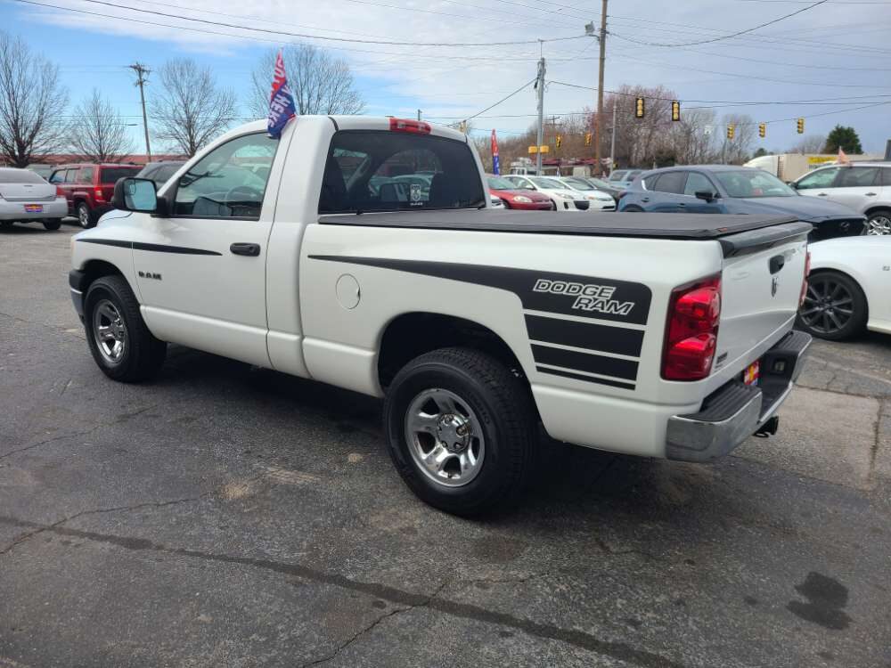 Dodge Ram 1500 2008 White