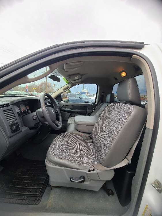 Dodge Ram 1500 2008 White