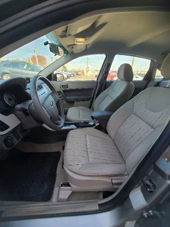 Ford Focus 2008 Gray