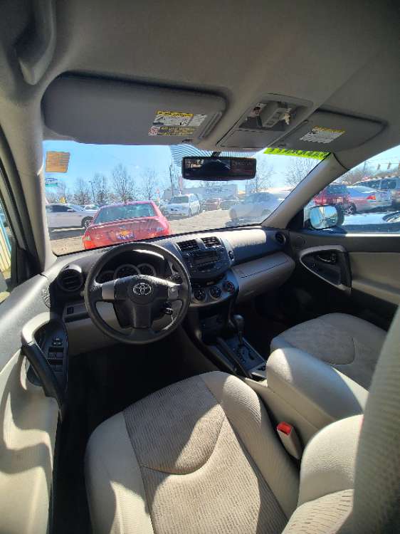 Toyota Rav4 2010 Silver