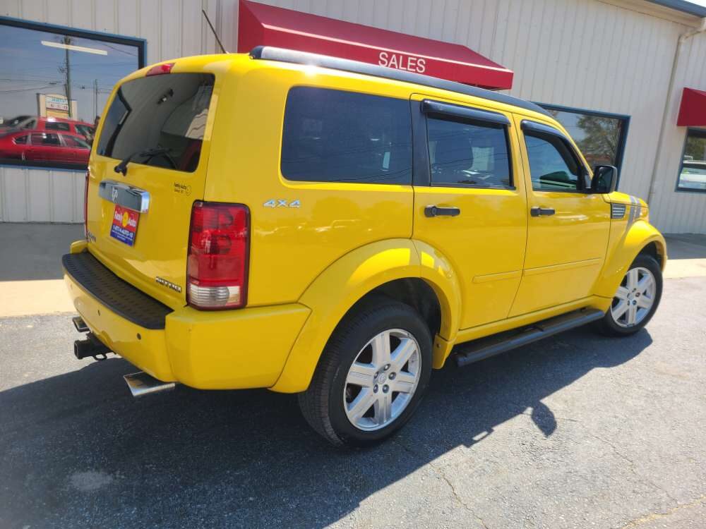 Dodge Nitro 2011 Yellow