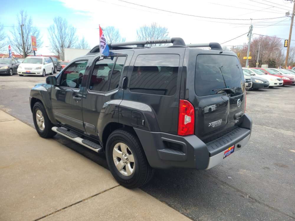 Nissan Xterra 2012 Gray