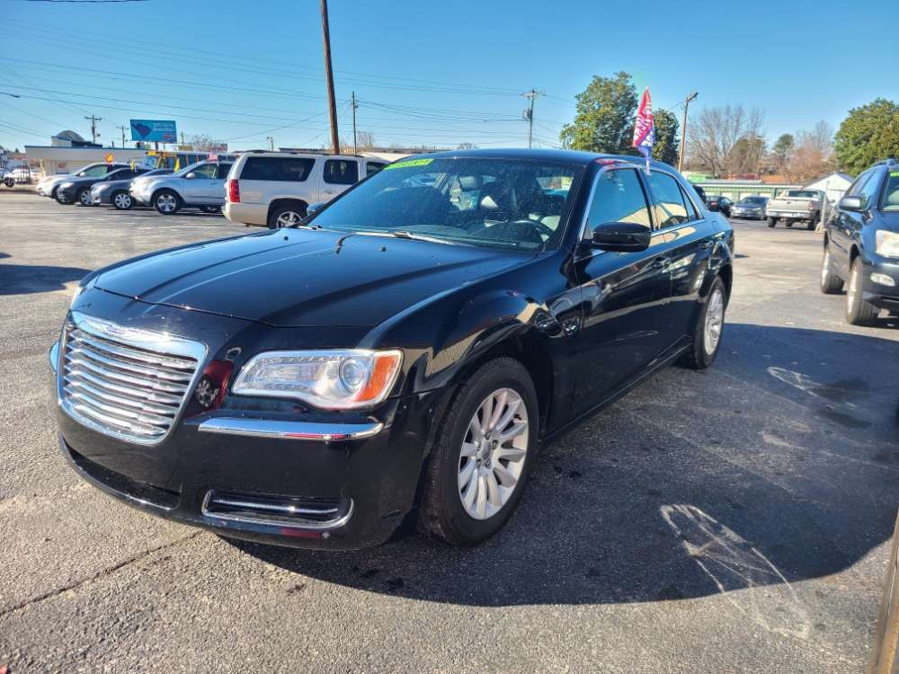 Chrysler 300C 2013 Black