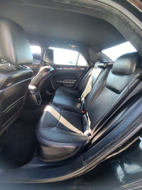 Chrysler 300C 2013 Black