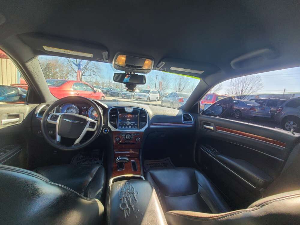 Chrysler 300C 2013 Black