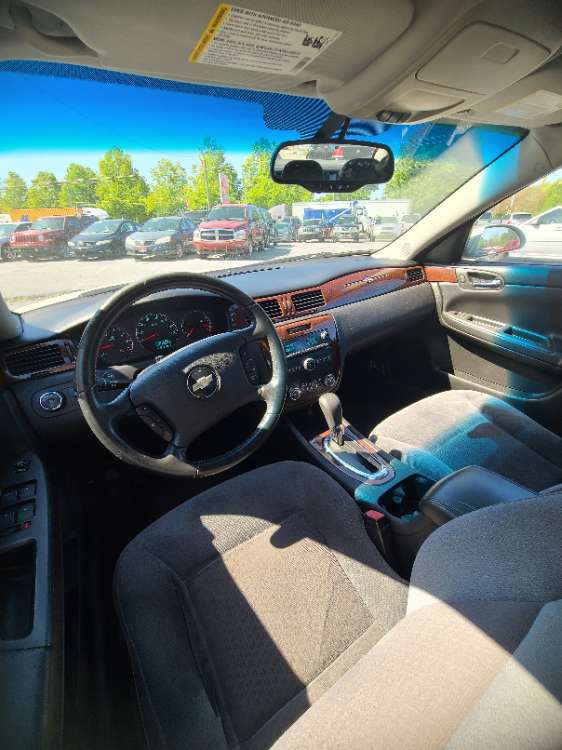 Chevrolet Impala 2010 White