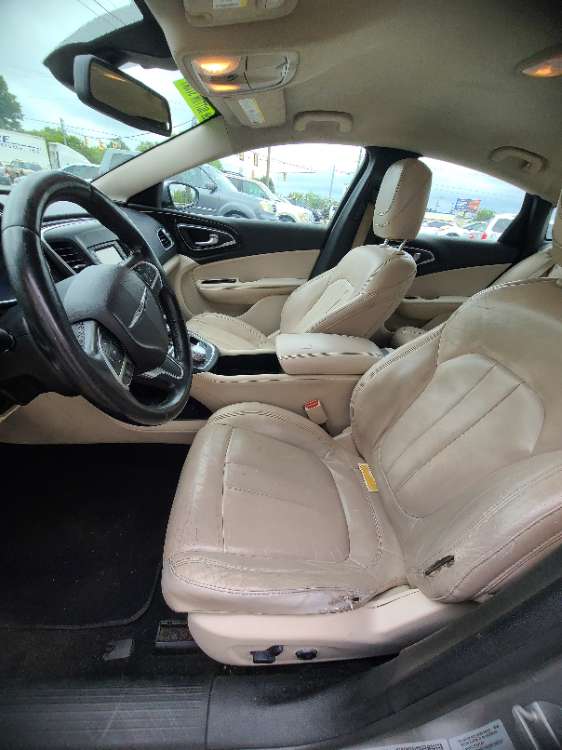 Chrysler 200 2015 Silver