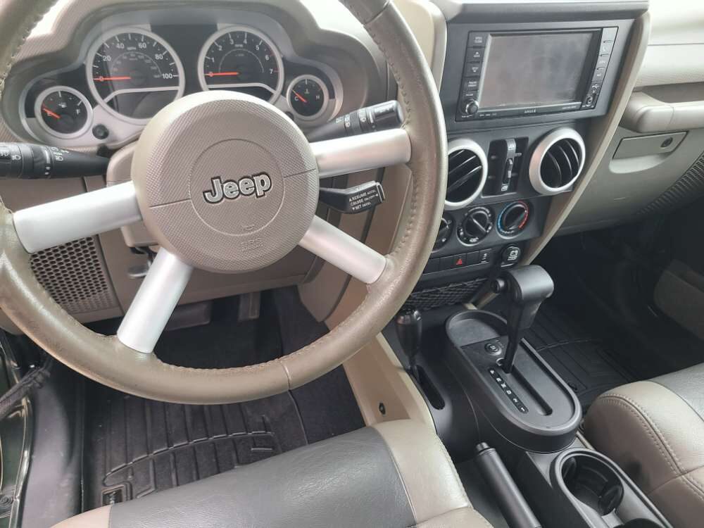 Jeep Wrangler 2010 Green