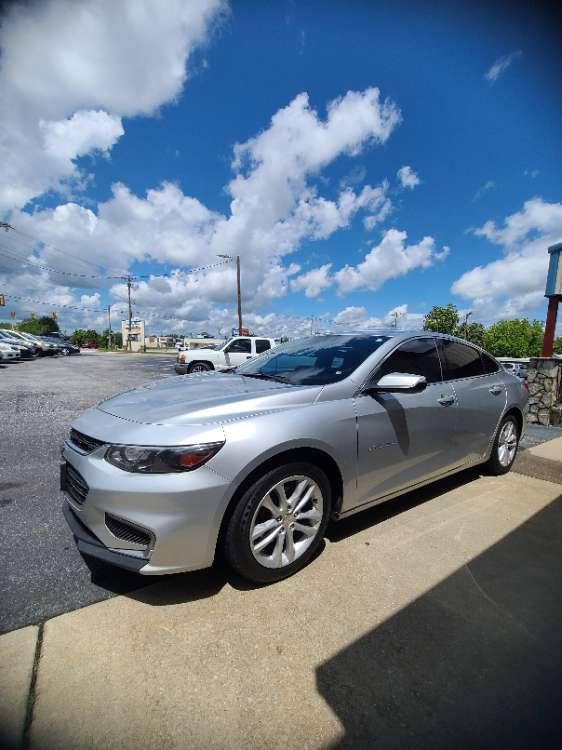 Chevy Malibu 2018 Silver