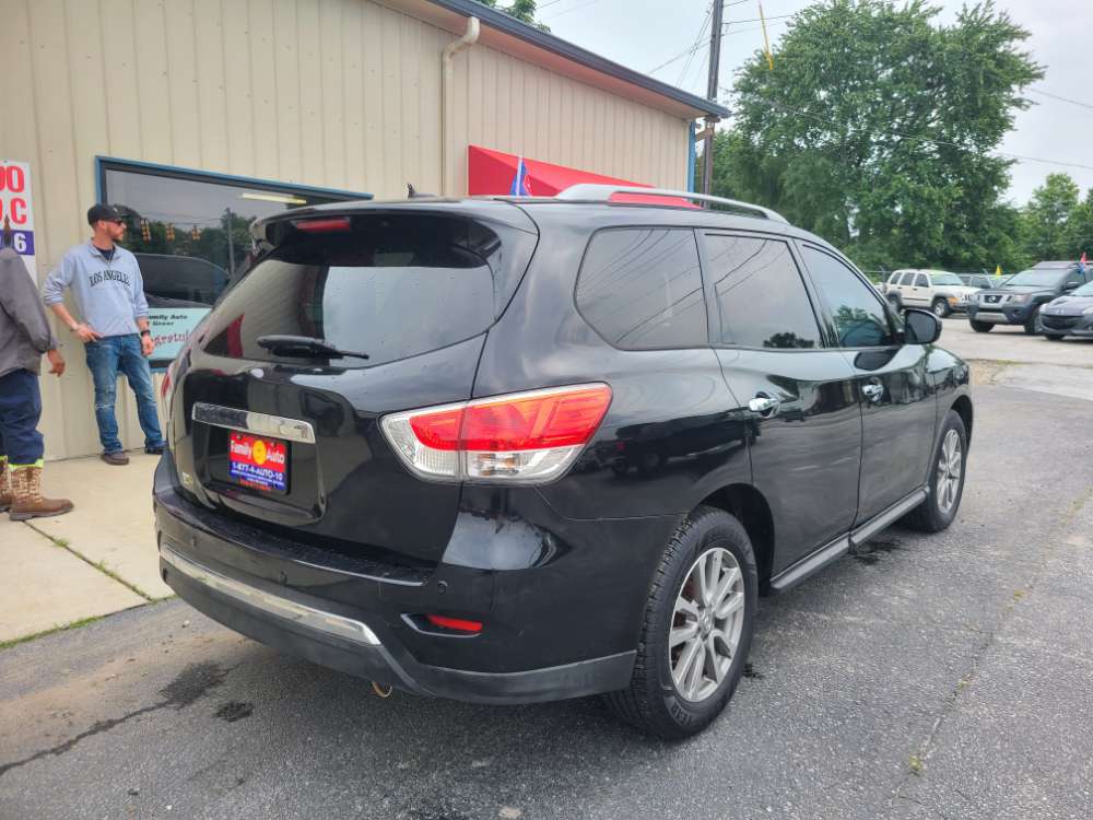 Nissan Pathfinder 2015 Black