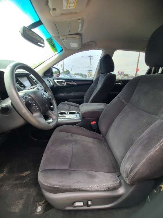 Nissan Pathfinder 2015 Black