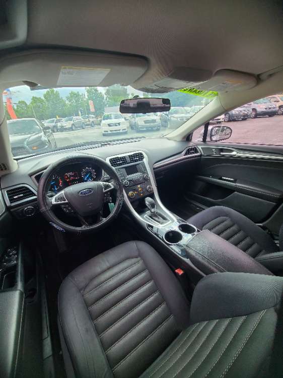 Ford Fusion 2014 Silver