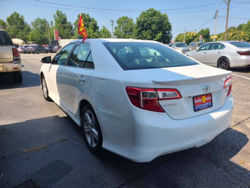Toyota Camry 2017 White
