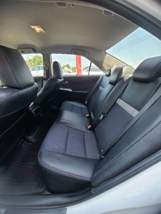 Toyota Camry 2017 White