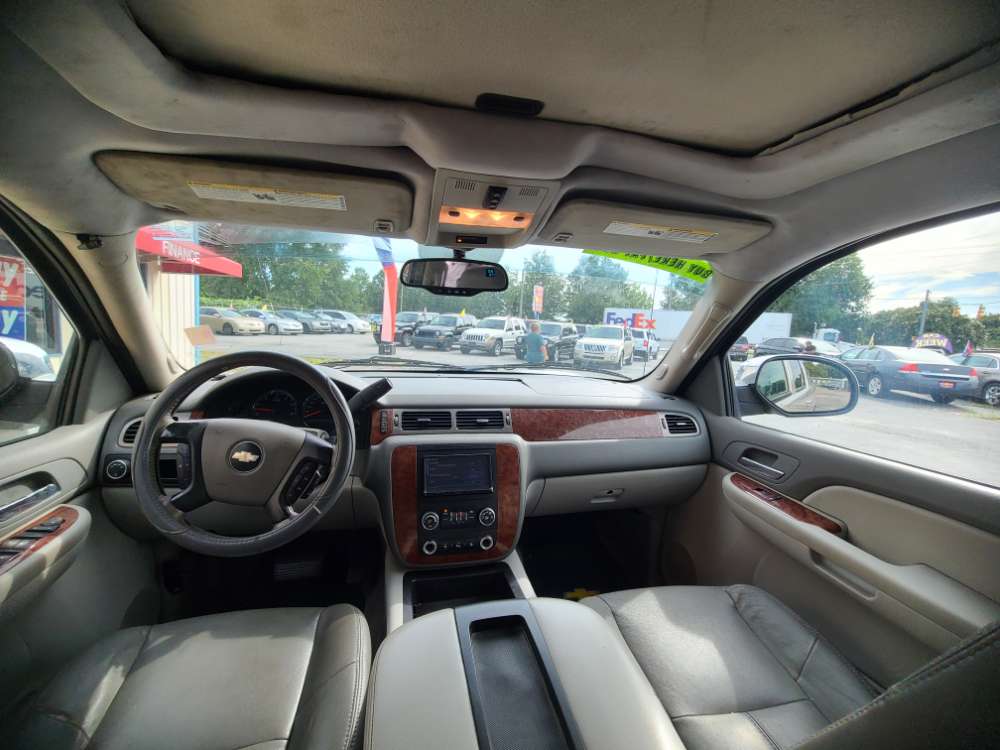 Chevrolet Avalanche 2008 Gold