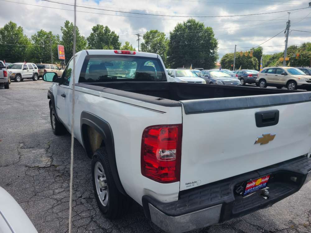 Chevy Silverado 2011 White