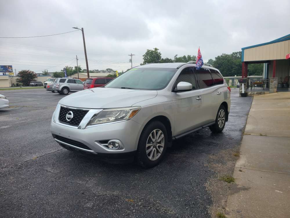 Nissan Pathfinder 2015 Silver