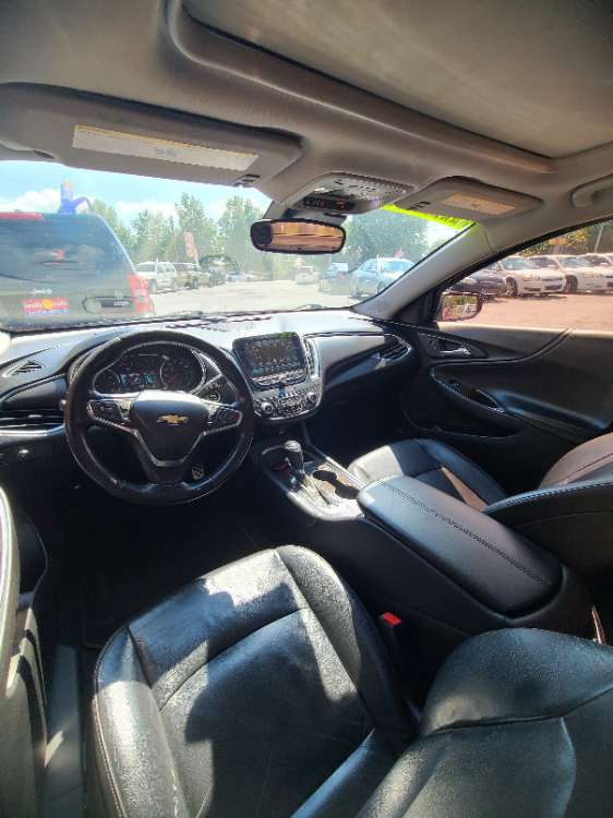 Chevrolet Malibu 2016 Red