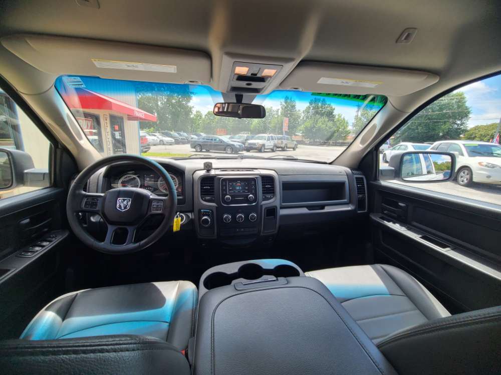 RAM 1500 2019 White