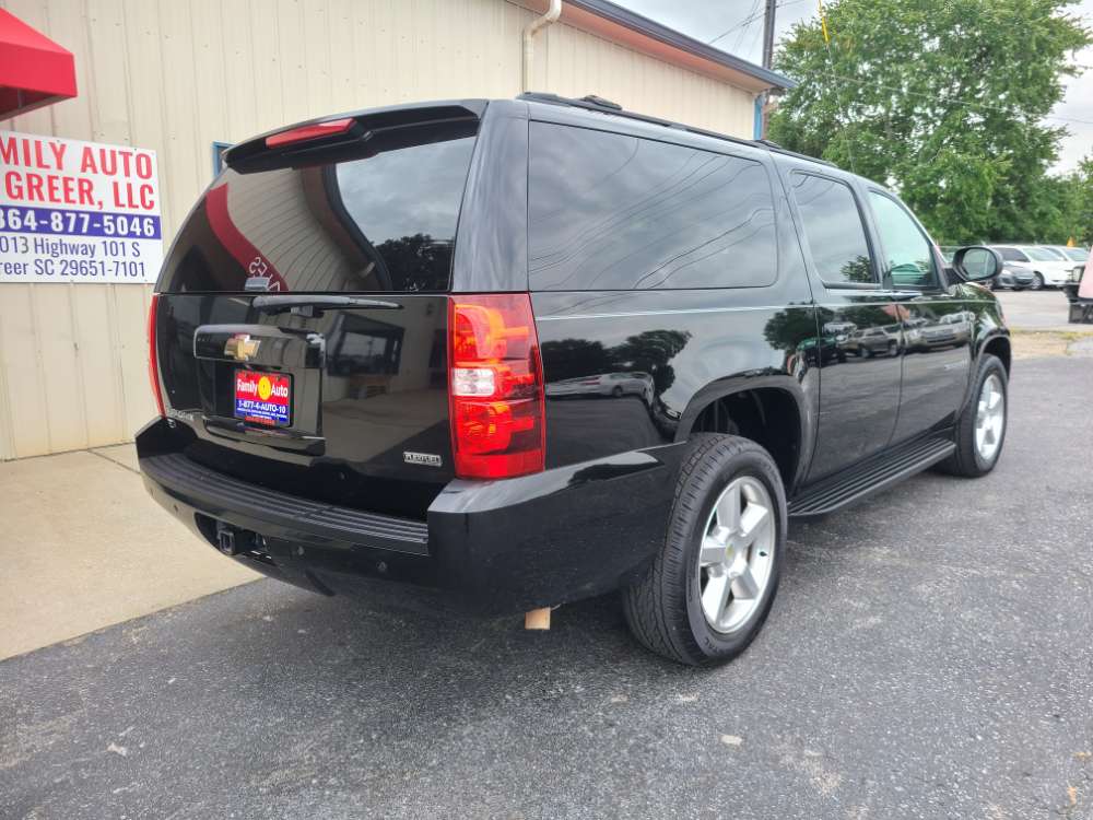 Chevy Suburban 2011 Black