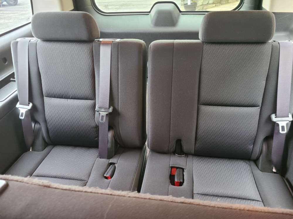 Chevy Suburban 2011 Black