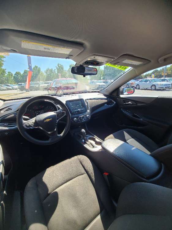 Chevrolet Malibu 2017 Whtie